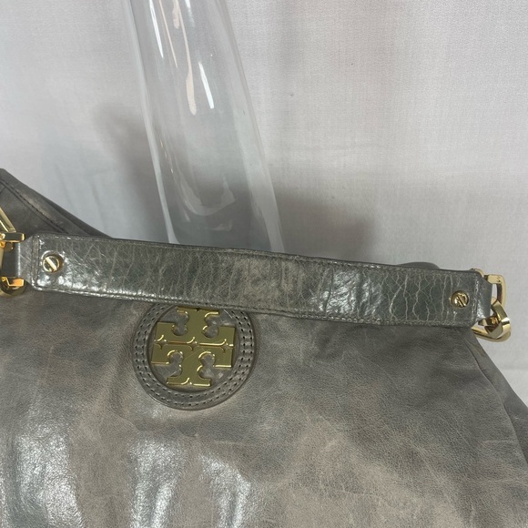 Tory Burch Grey & Metallic Leather Snap Shoulder Bag – Gold Hardware – Preowned - Picture 8 of 13